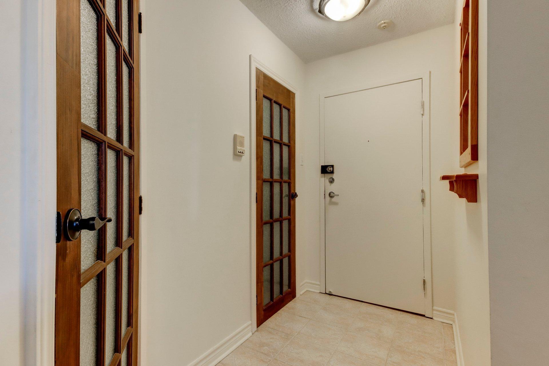 









676


Mtée Montrougeau

, 303,
Laval (Fabreville),




QC
H7P5L1

