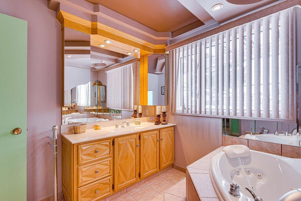 









46


Rue Lionel-Groulx

,
Gatineau (Gatineau),




QC
J8T1T6

