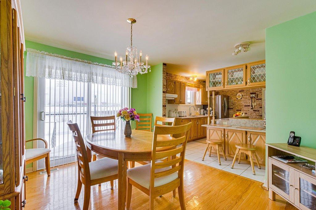 









46


Rue Lionel-Groulx

,
Gatineau (Gatineau),




QC
J8T1T6

