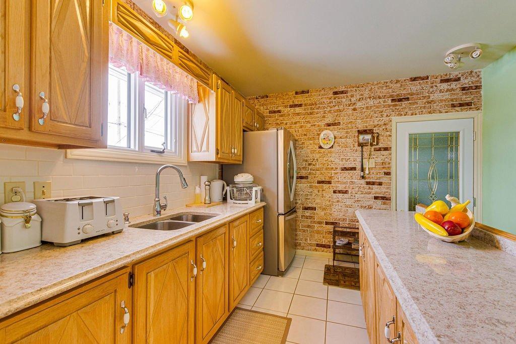









46


Rue Lionel-Groulx

,
Gatineau (Gatineau),




QC
J8T1T6

