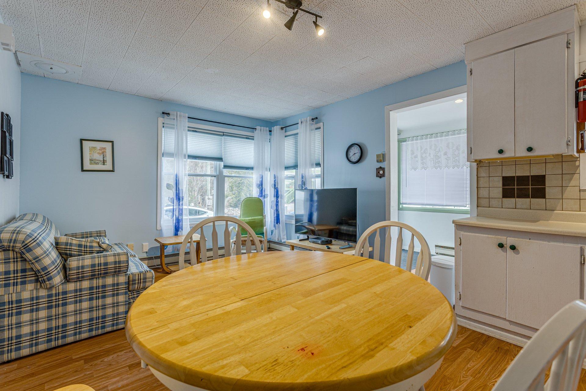 









177


Ch. du Puits

,
Chertsey,




QC
J0K3K0


