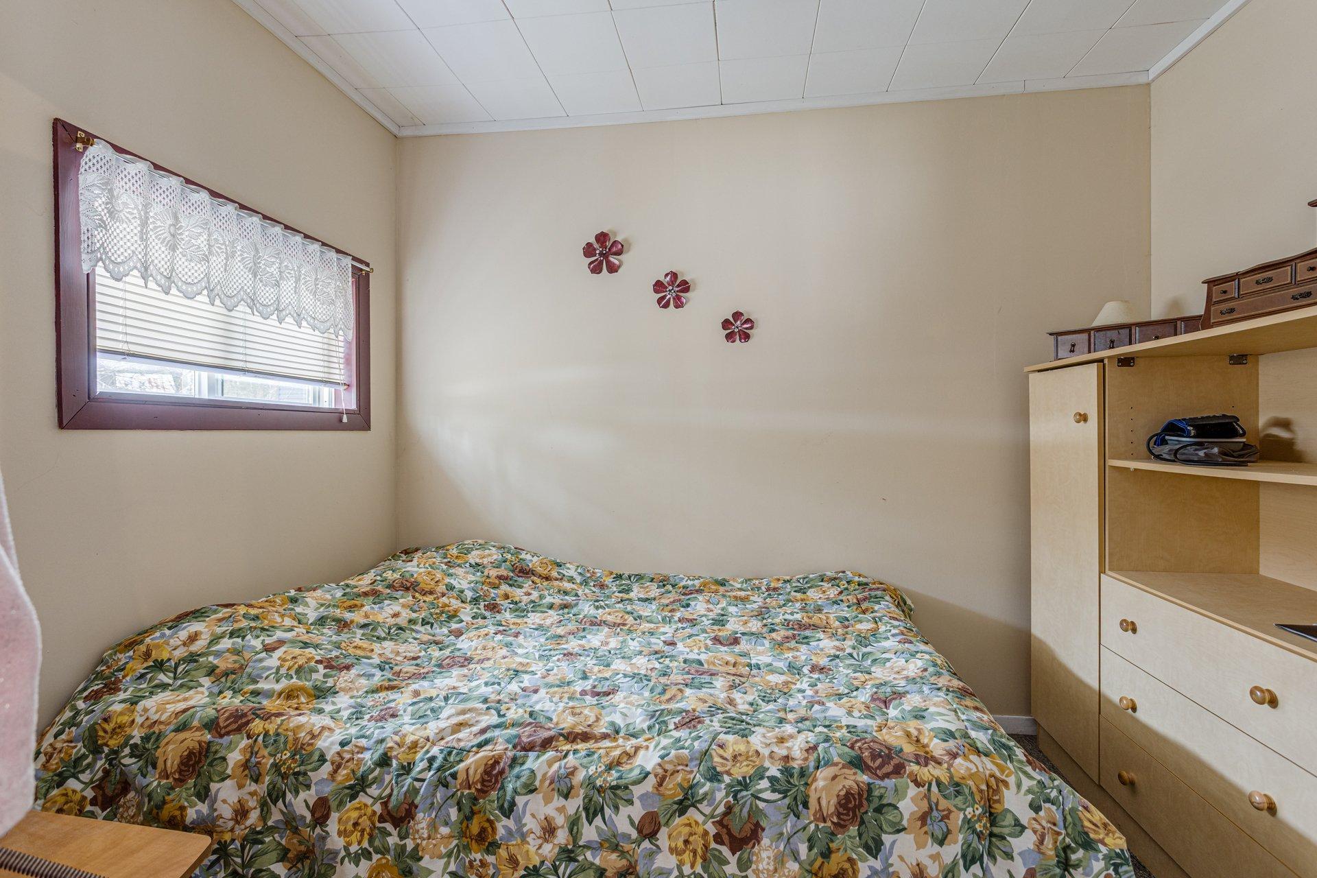 









177


Ch. du Puits

,
Chertsey,




QC
J0K3K0

