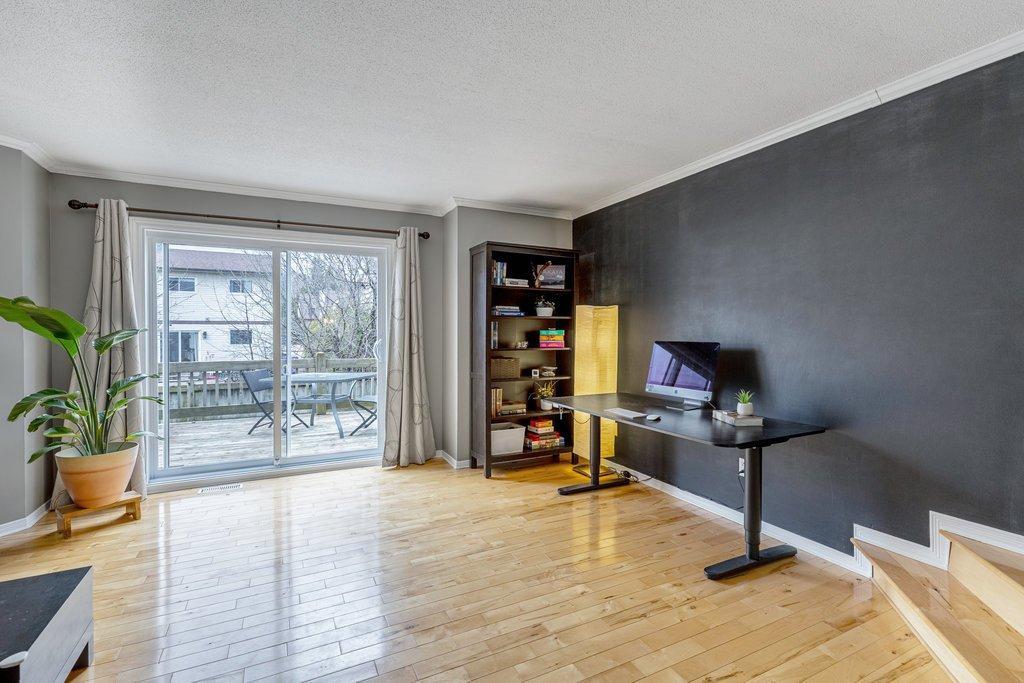 









12


Rue du Gisement

,
Gatineau (Hull),




QC
J8Z3K1

