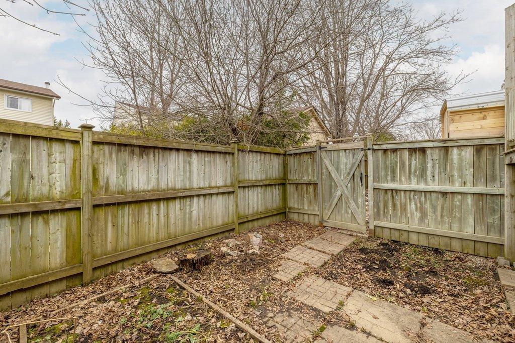 









12


Rue du Gisement

,
Gatineau (Hull),




QC
J8Z3K1

