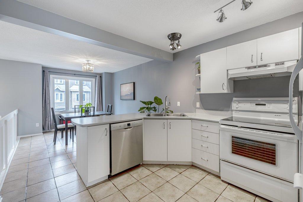 









12


Rue du Gisement

,
Gatineau (Hull),




QC
J8Z3K1

