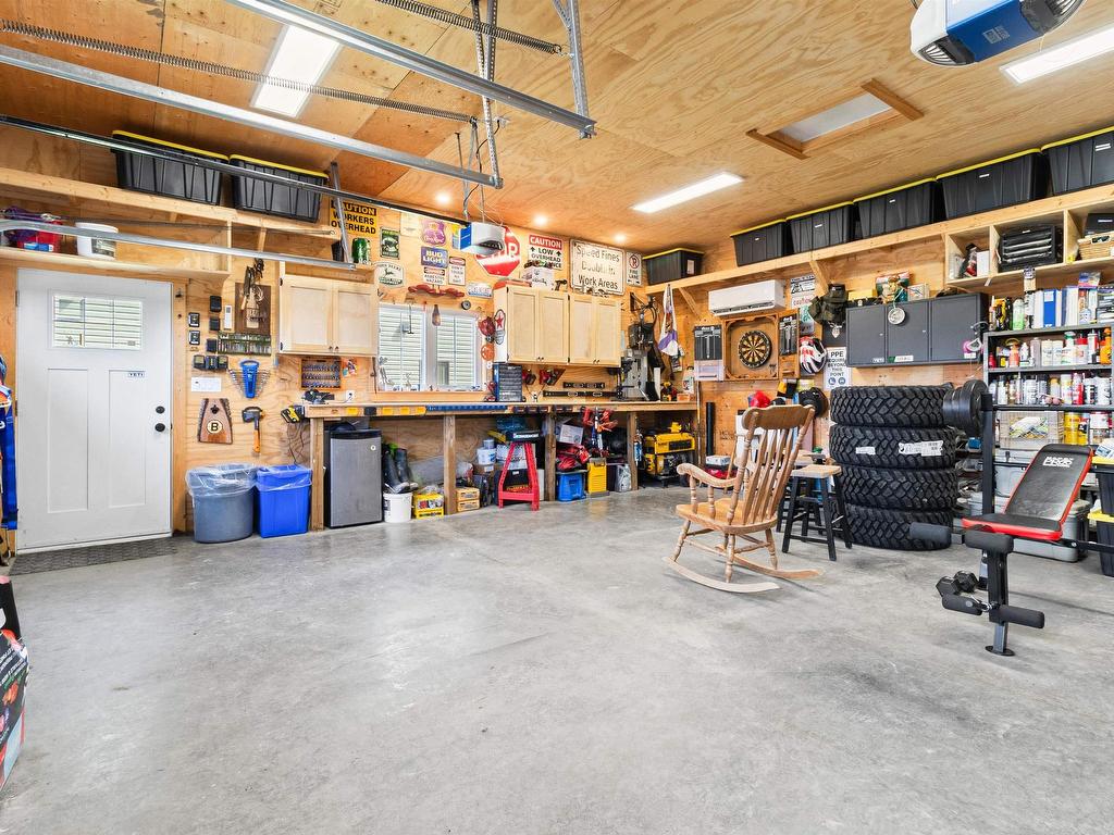 












9279 Peggys Cove Road

,
Hackett's Cove,




NS
B3Z 3M9

