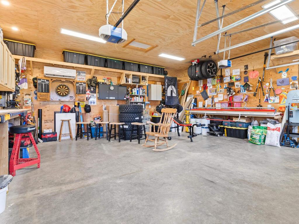












9279 Peggys Cove Road

,
Hackett's Cove,




NS
B3Z 3M9

