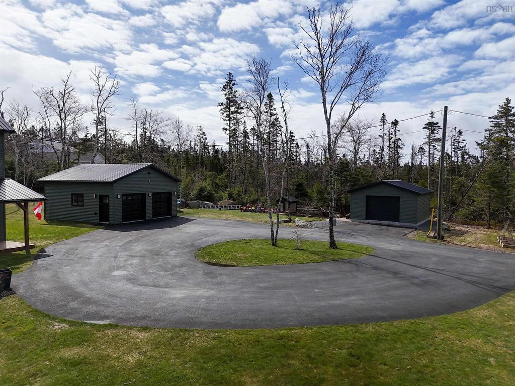 












9279 Peggys Cove Road

,
Hackett's Cove,




NS
B3Z 3M9

