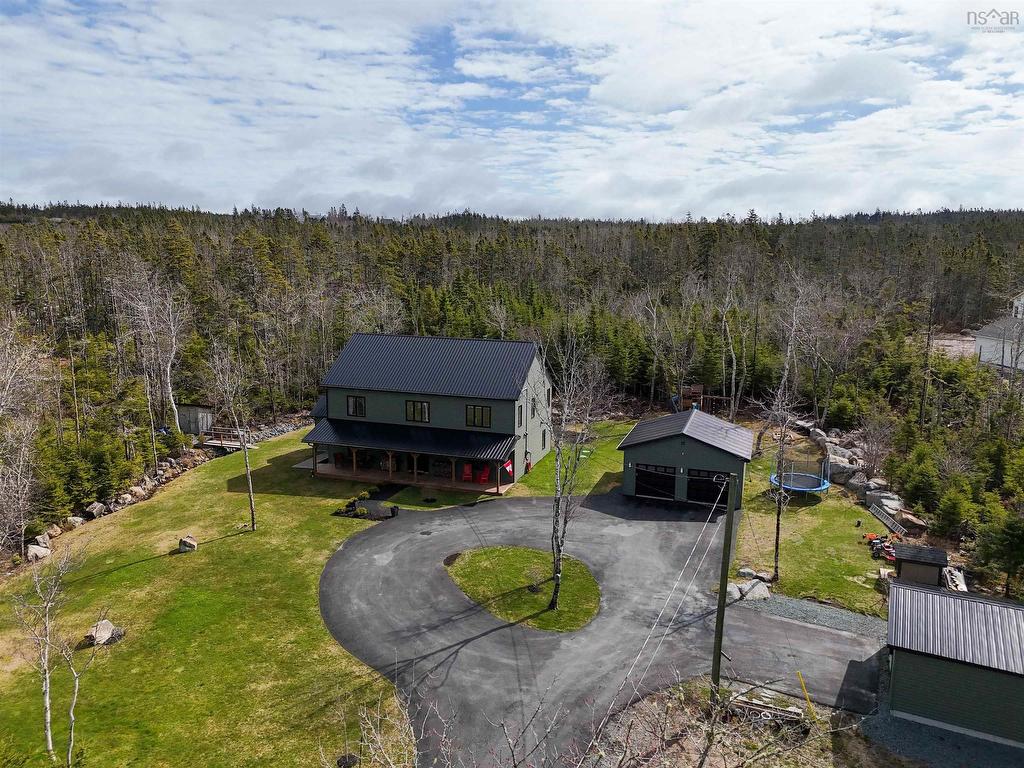 












9279 Peggys Cove Road

,
Hackett's Cove,




NS
B3Z 3M9

