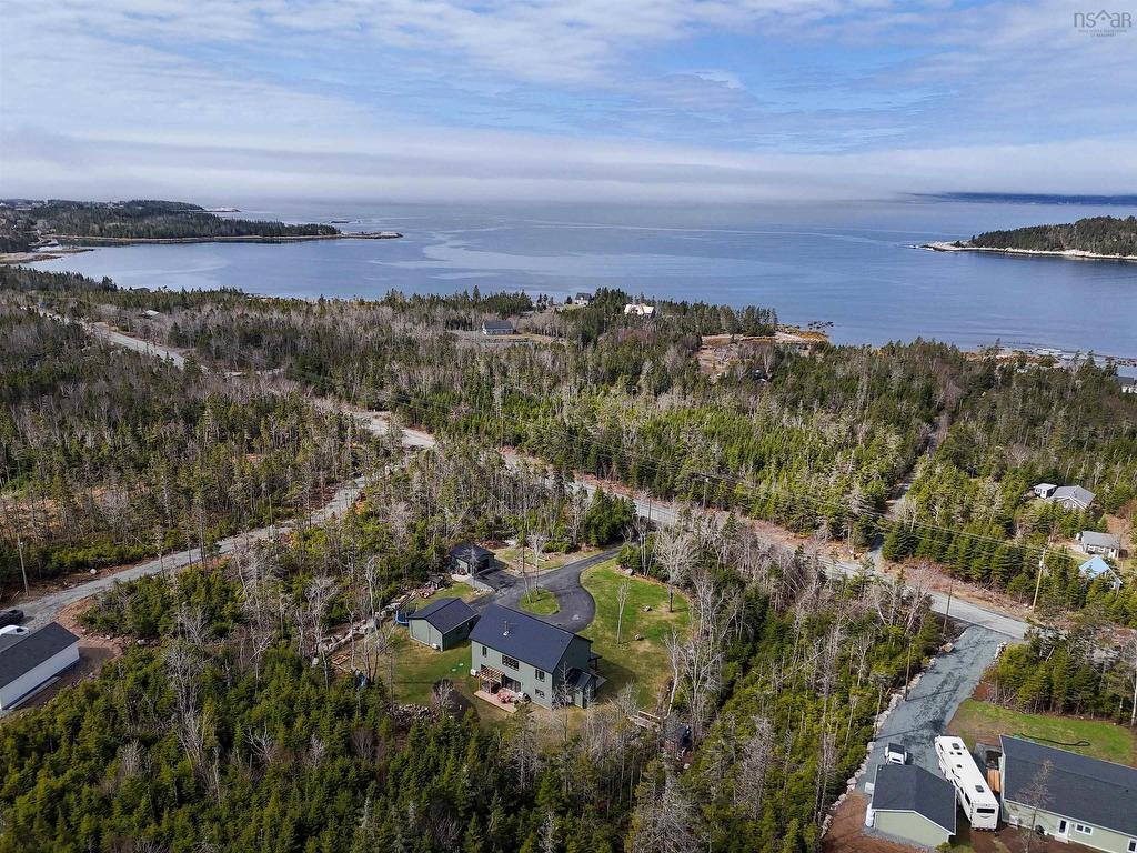 












9279 Peggys Cove Road

,
Hackett's Cove,




NS
B3Z 3M9

