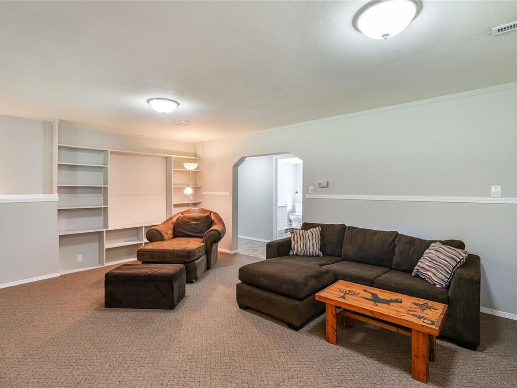 









1121


Harewood Mines

Rd,
Nanaimo,




BC
V9R 5W9

