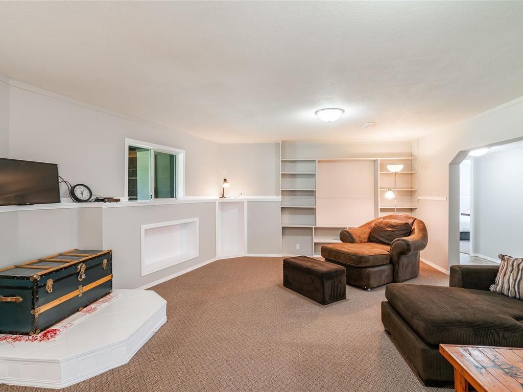 









1121


Harewood Mines

Rd,
Nanaimo,




BC
V9R 5W9


