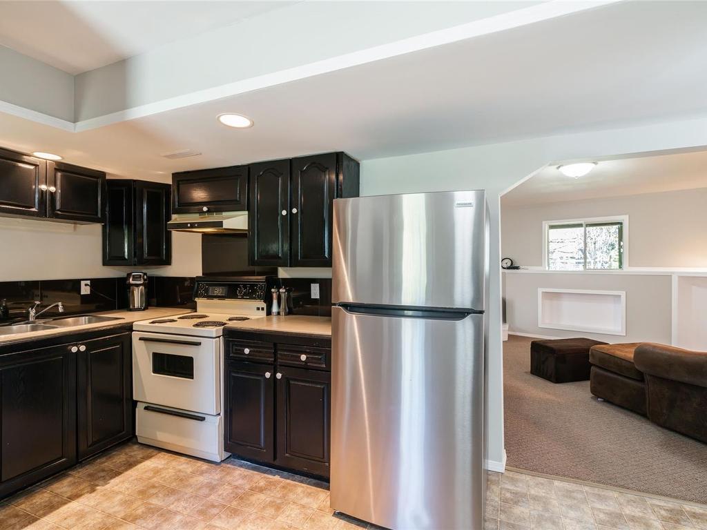 









1121


Harewood Mines

Rd,
Nanaimo,




BC
V9R 5W9

