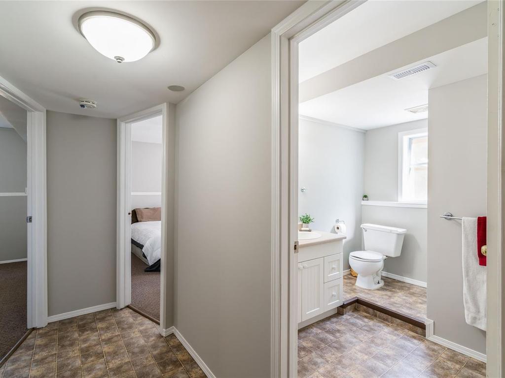 









1121


Harewood Mines

Rd,
Nanaimo,




BC
V9R 5W9

