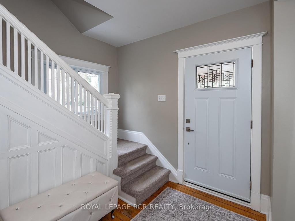 









53


Metcalfe

Street,
Aurora,




ON
L4G 1E5

