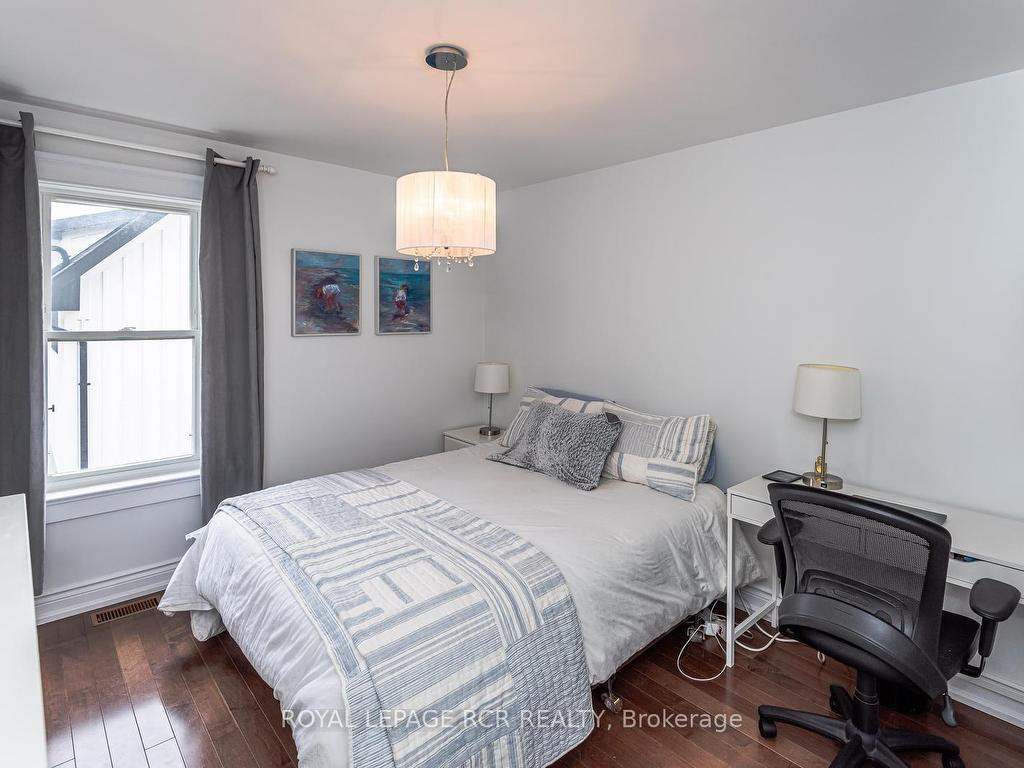 









53


Metcalfe

Street,
Aurora,




ON
L4G 1E5

