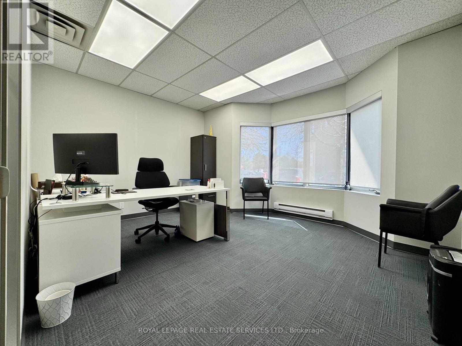 












105 - 5401 EGLINTON AVENUE W

,
Toronto,




Ontario
M9C5K6


