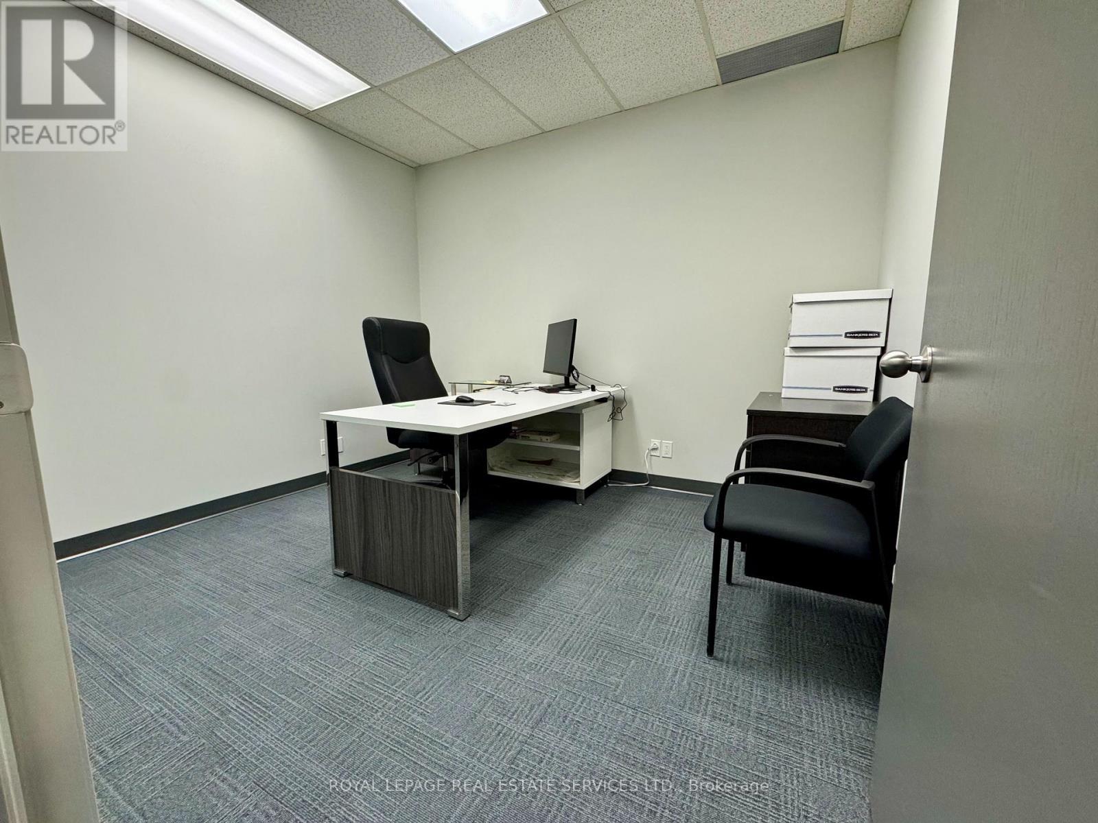 












105 - 5401 EGLINTON AVENUE W

,
Toronto,




Ontario
M9C5K6

