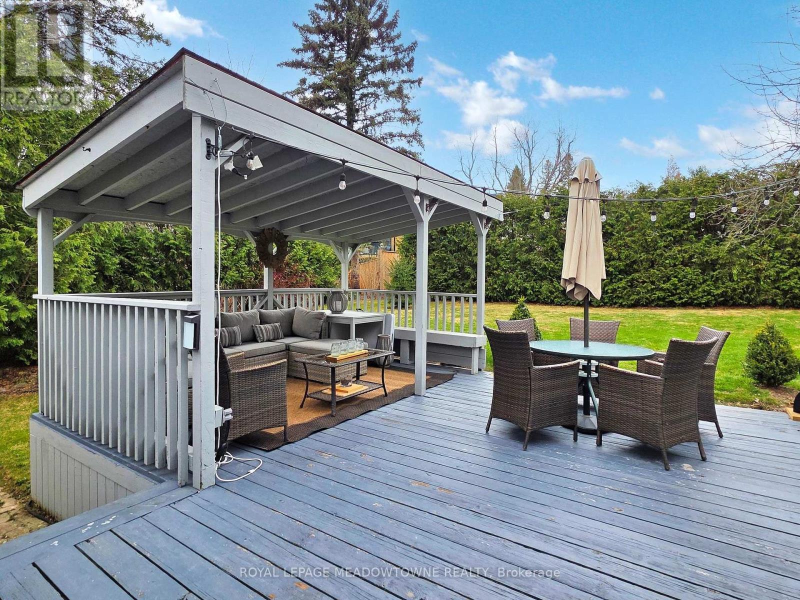 












190 MAIN STREET S

,
Halton Hills,




Ontario
L7G3E9

