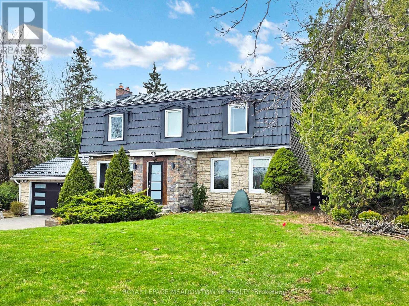 












190 MAIN STREET S

,
Halton Hills,




Ontario
L7G3E9

