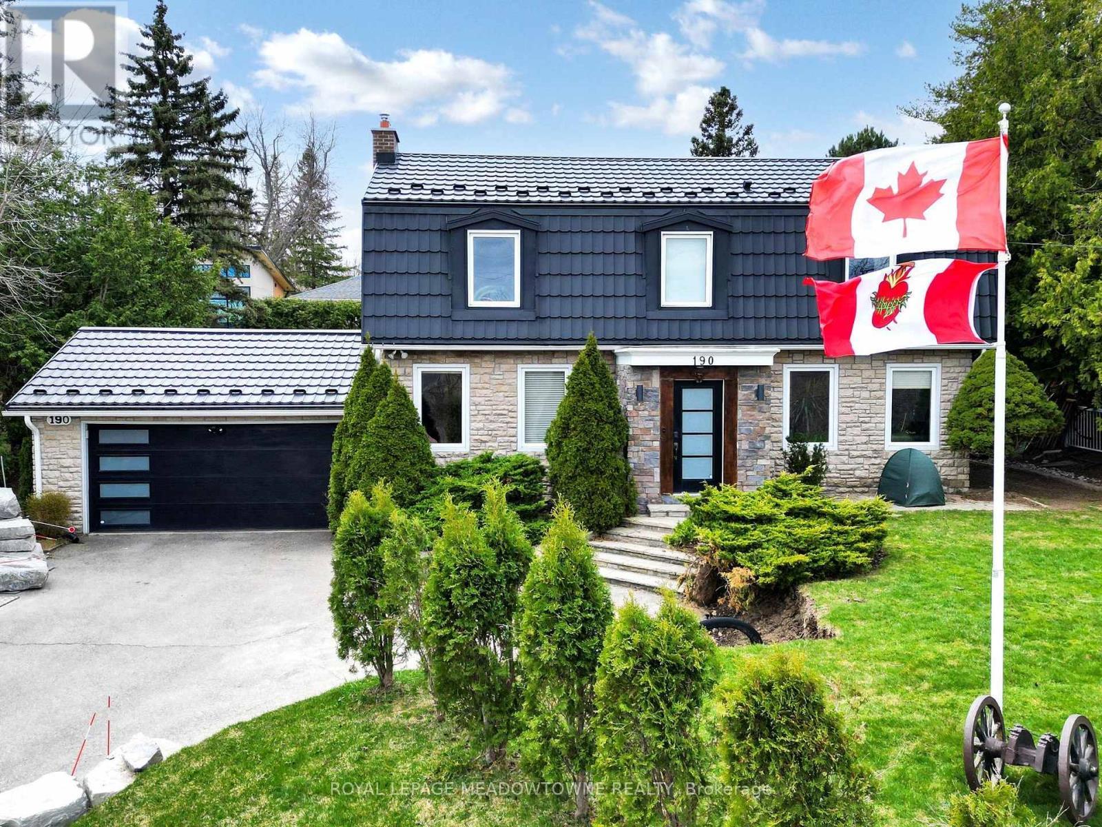 












190 MAIN STREET S

,
Halton Hills,




Ontario
L7G3E9

