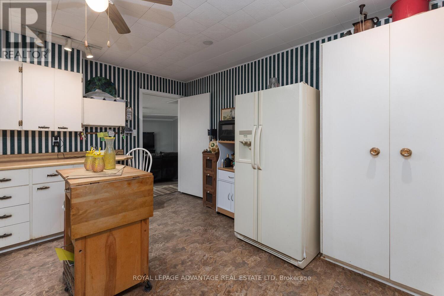 












4418 OLD KINGSTON ROAD

,
Rideau Lakes,




Ontario
K0G1V0

