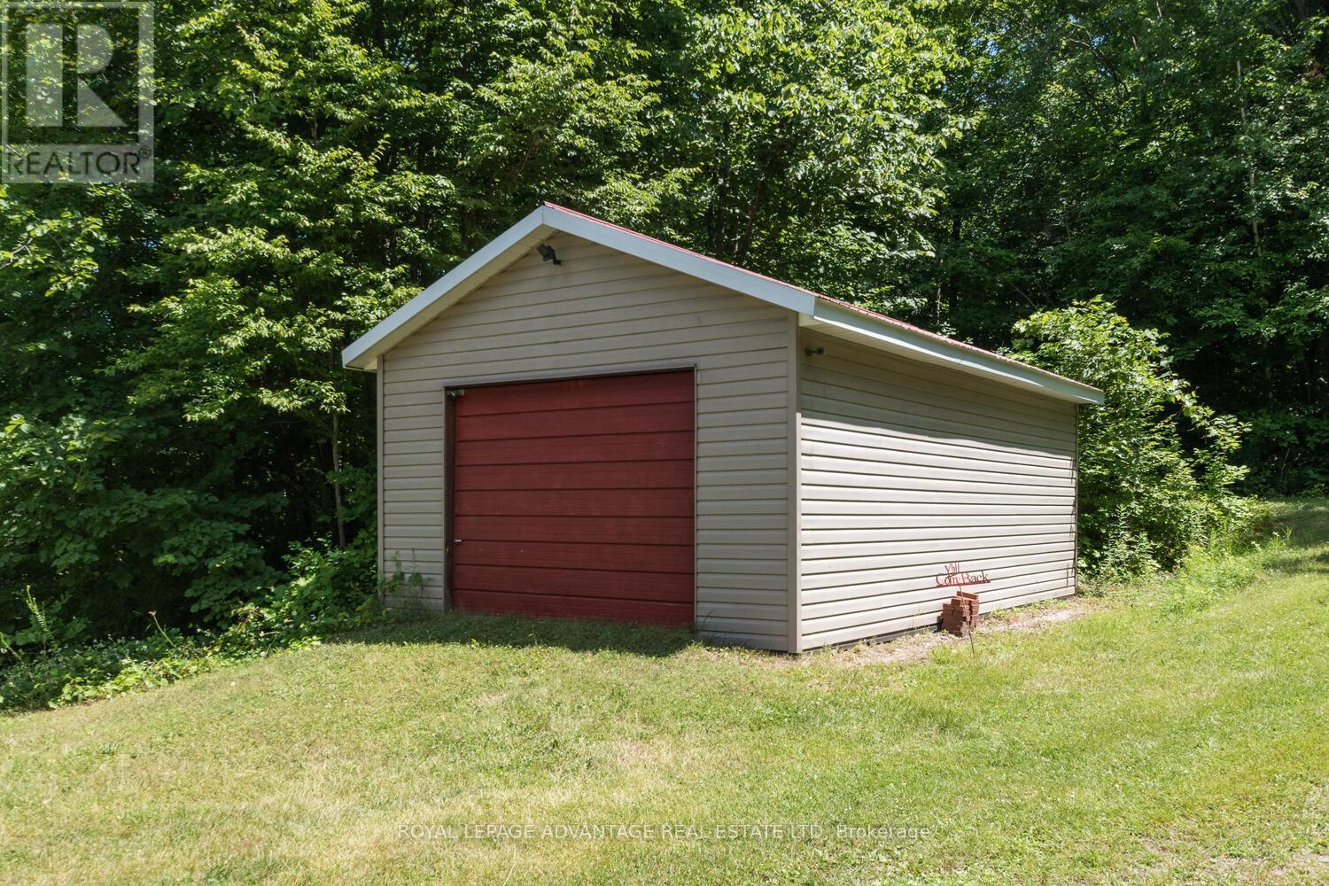 












4418 OLD KINGSTON ROAD

,
Rideau Lakes,




Ontario
K0G1V0

