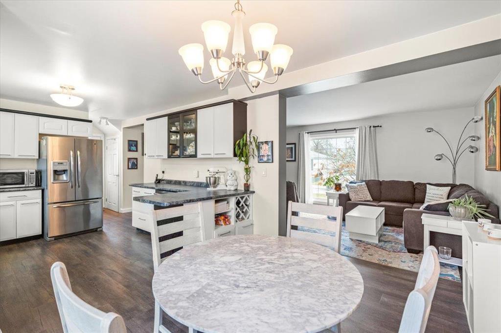 












37 Heritage Boulevard

,
Winnipeg,




Manitoba
R2Y0L9

