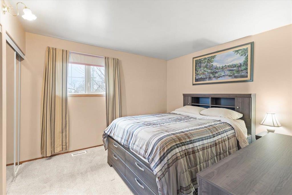 












37 Heritage Boulevard

,
Winnipeg,




Manitoba
R2Y0L9

