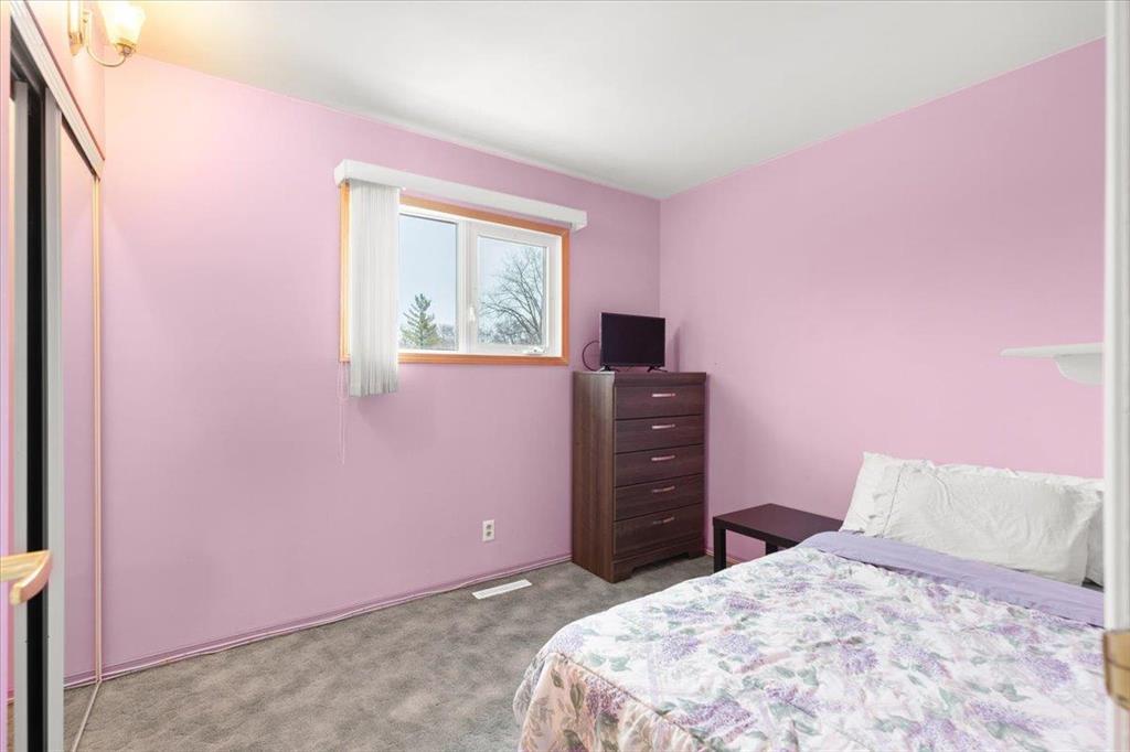 












37 Heritage Boulevard

,
Winnipeg,




Manitoba
R2Y0L9

