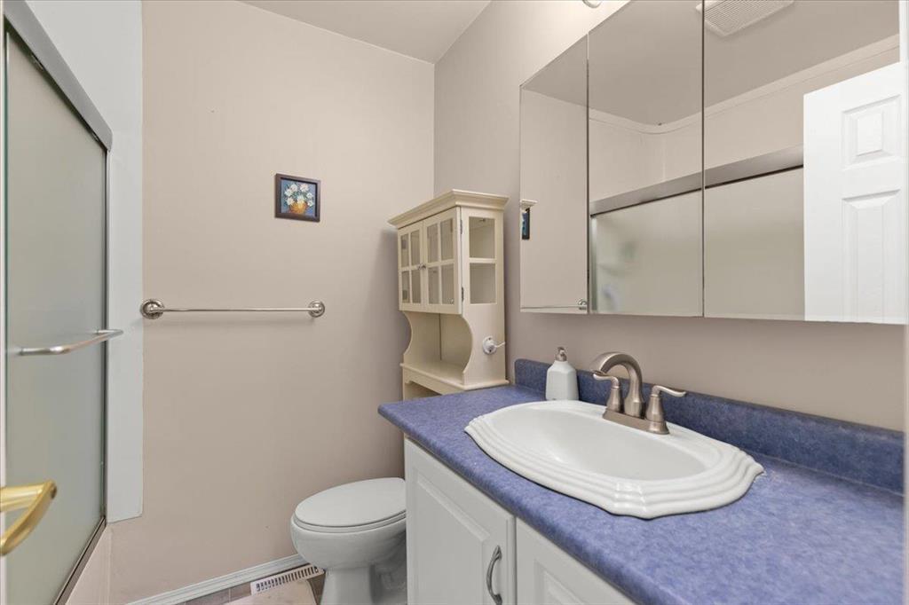












37 Heritage Boulevard

,
Winnipeg,




Manitoba
R2Y0L9

