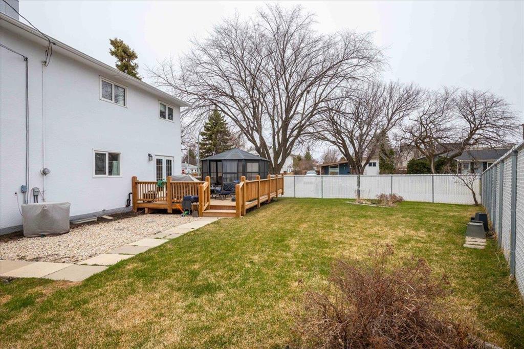 












37 Heritage Boulevard

,
Winnipeg,




Manitoba
R2Y0L9

