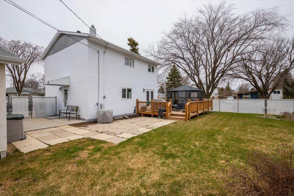 












37 Heritage Boulevard

,
Winnipeg,




Manitoba
R2Y0L9

