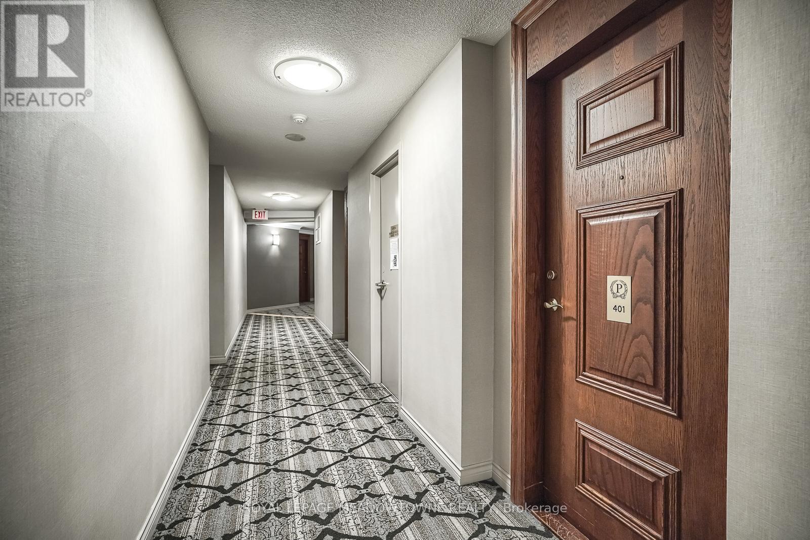 












401 - 18 PEMBERTON AVENUE S

,
Toronto,




Ontario
M2M4K9

