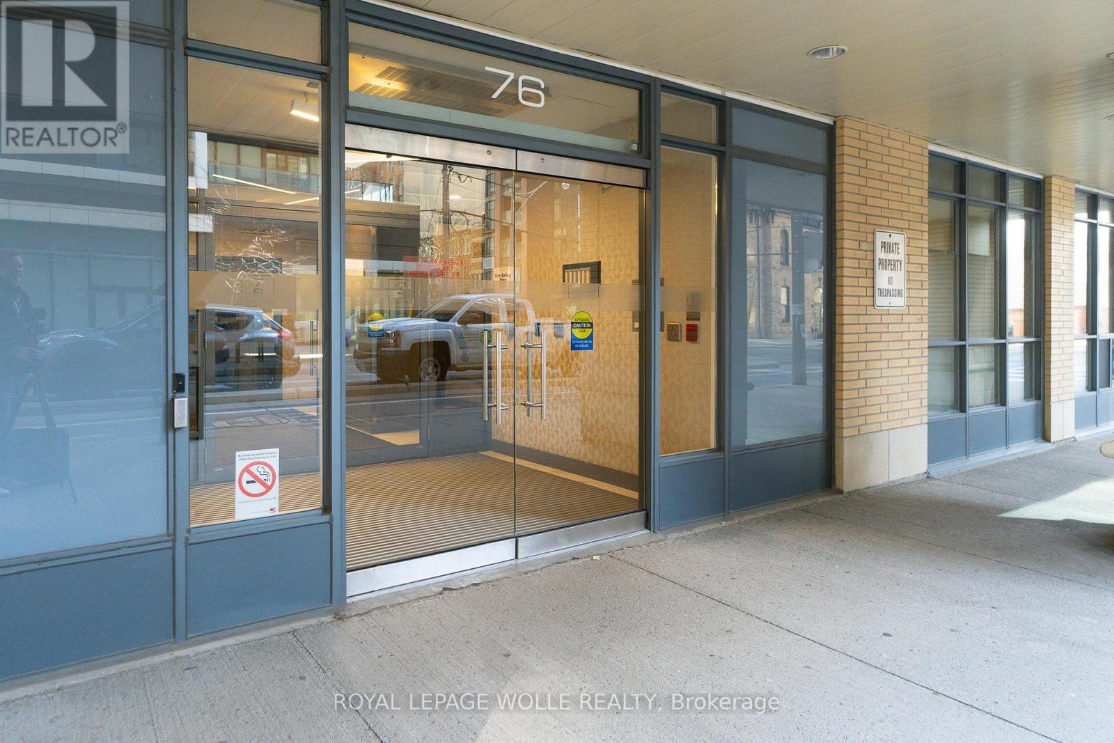 












1301 - 76 SHUTER STREET

,
Toronto,




Ontario
M5B1B4

