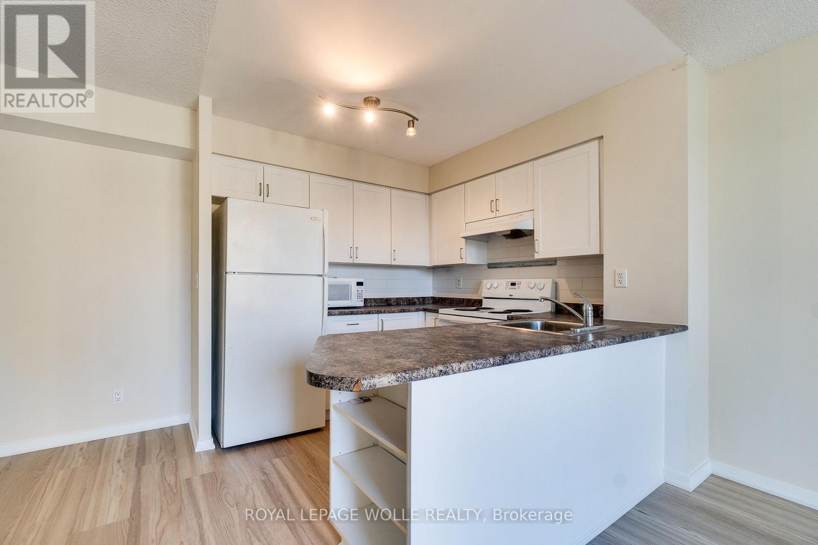 












1301 - 76 SHUTER STREET

,
Toronto,




Ontario
M5B1B4

