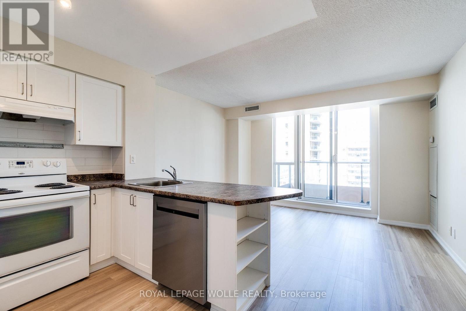 












1301 - 76 SHUTER STREET

,
Toronto,




Ontario
M5B1B4

