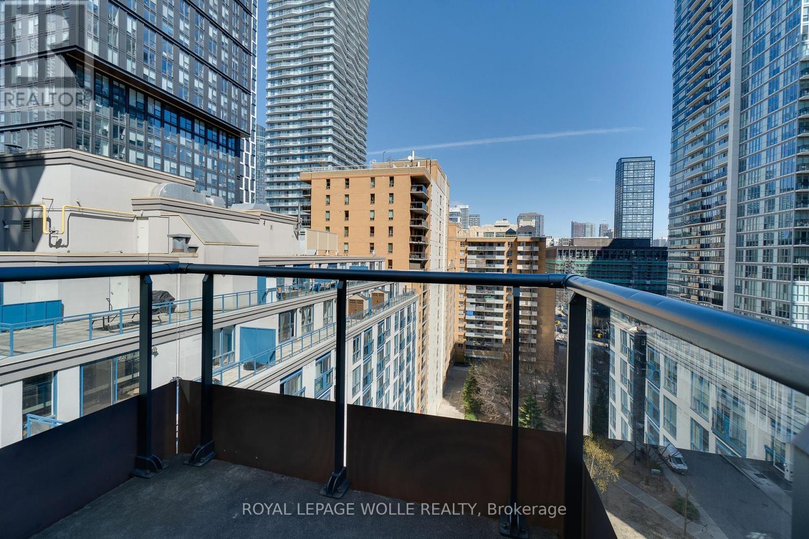 












1301 - 76 SHUTER STREET

,
Toronto,




Ontario
M5B1B4

