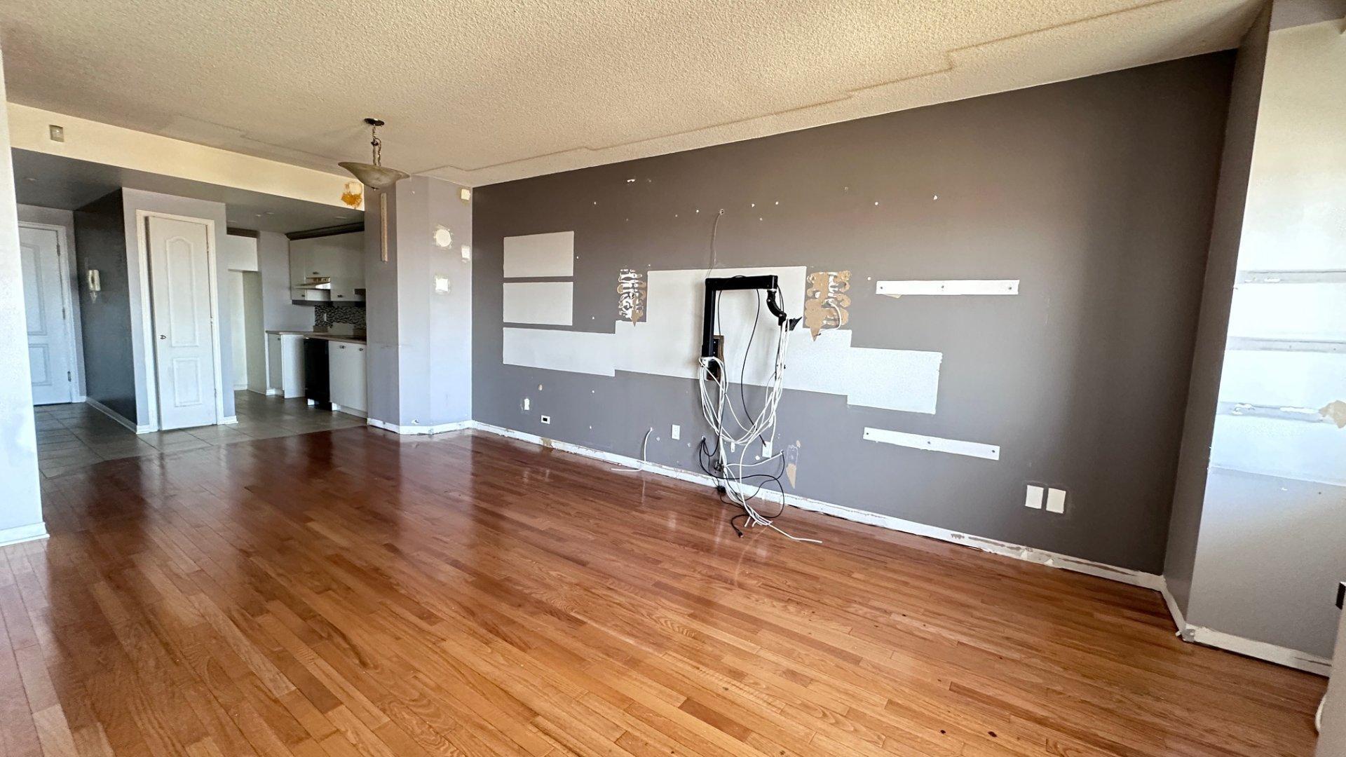









7705


Rue du Mans

, 1410,
Montréal (Saint-Léonard),




QC
H1S2A2

