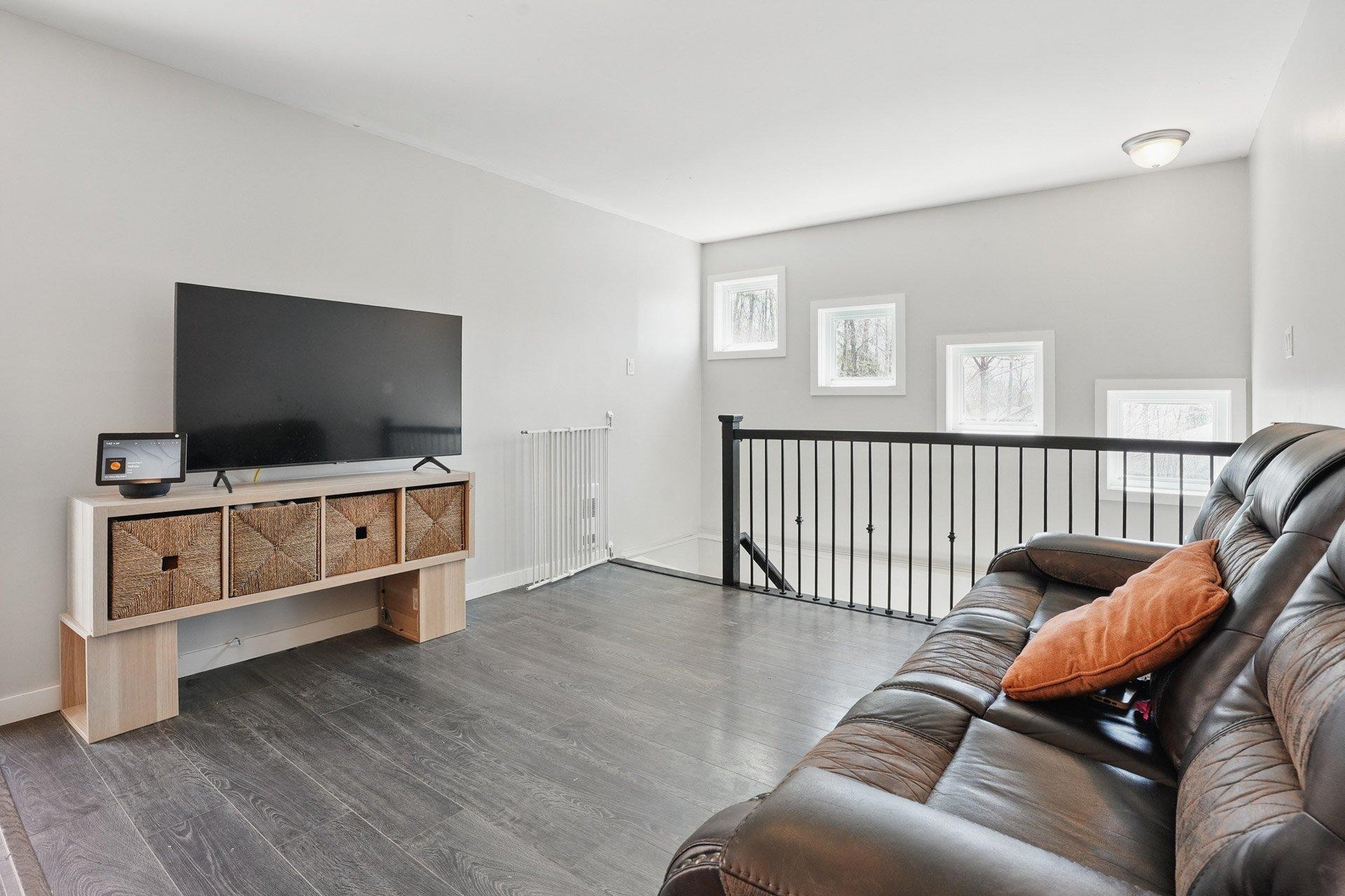 









140


Ch. Lamoureux

,
Cantley,




QC
J8V3M6

