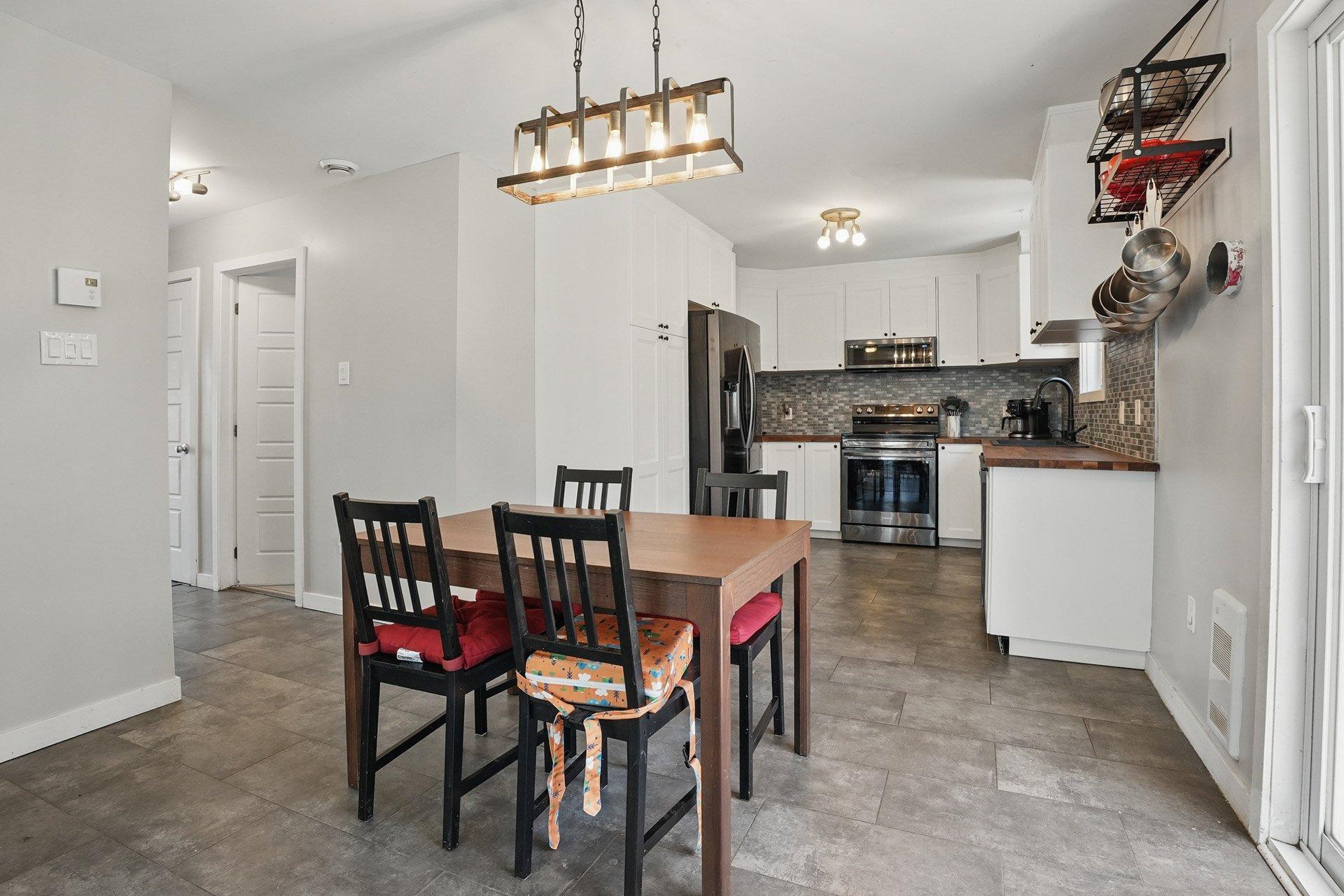 









140


Ch. Lamoureux

,
Cantley,




QC
J8V3M6

