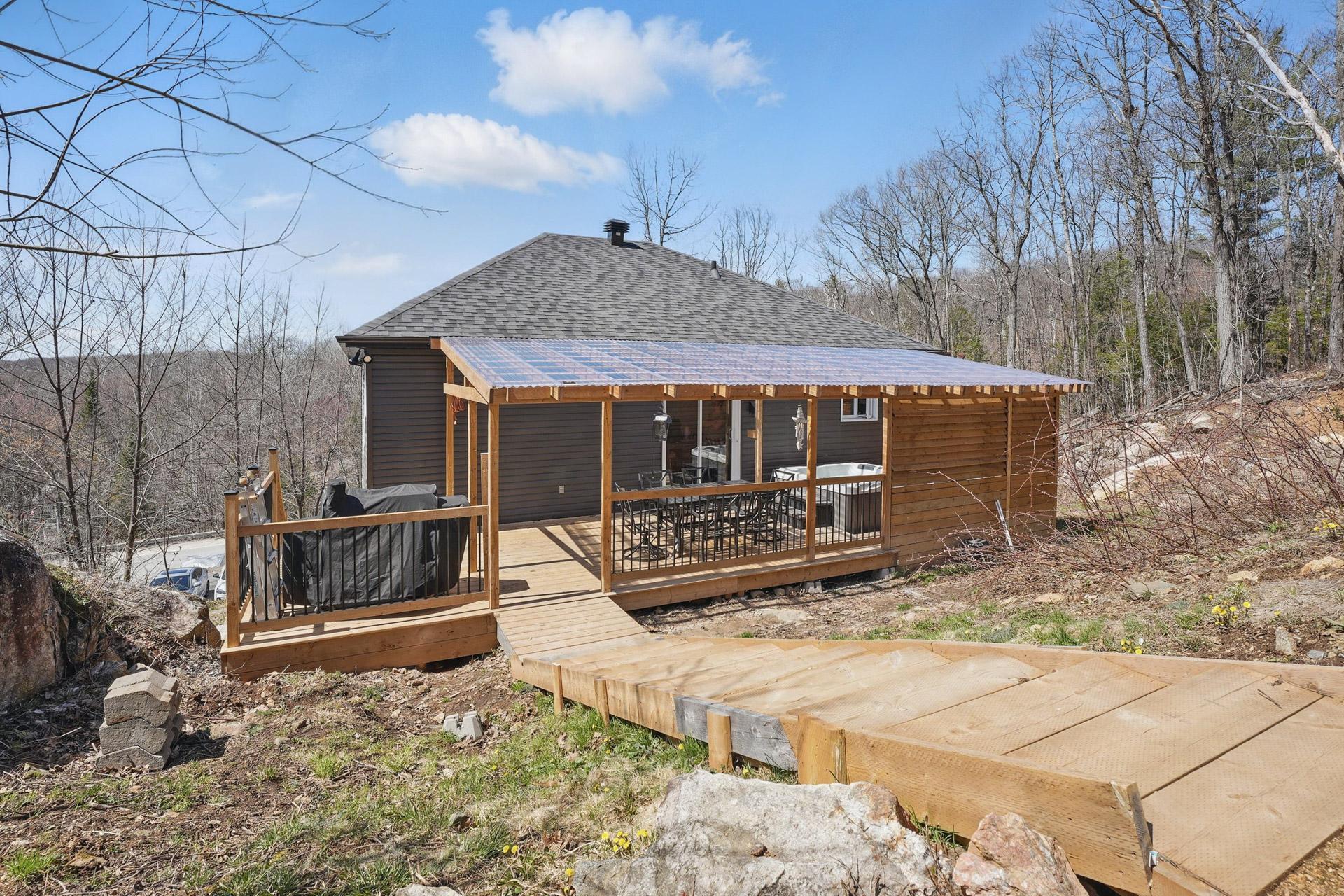 









140


Ch. Lamoureux

,
Cantley,




QC
J8V3M6

