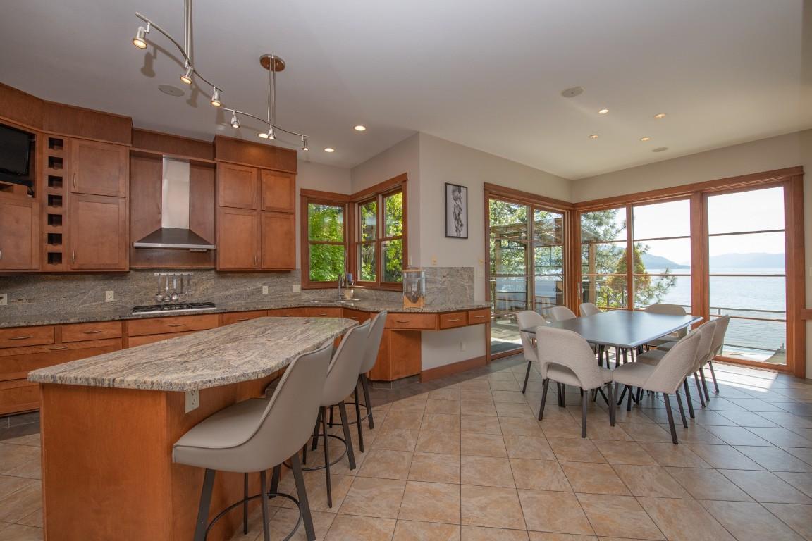 









100


Kestrel

Place, 12,
Vernon,




BC
V1H 1T6

