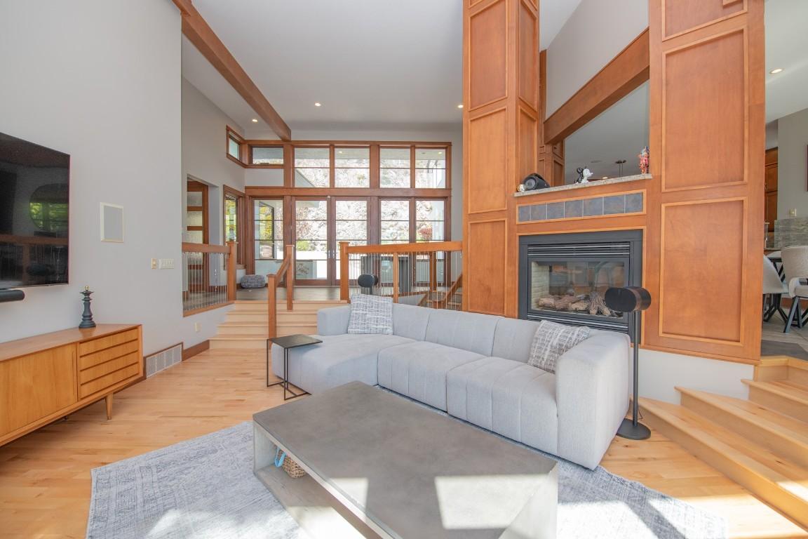 









100


Kestrel

Place, 12,
Vernon,




BC
V1H 1T6

