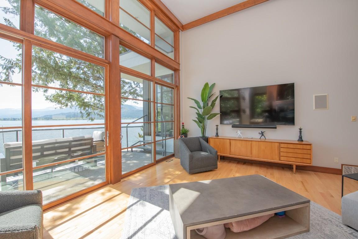 









100


Kestrel

Place, 12,
Vernon,




BC
V1H 1T6

