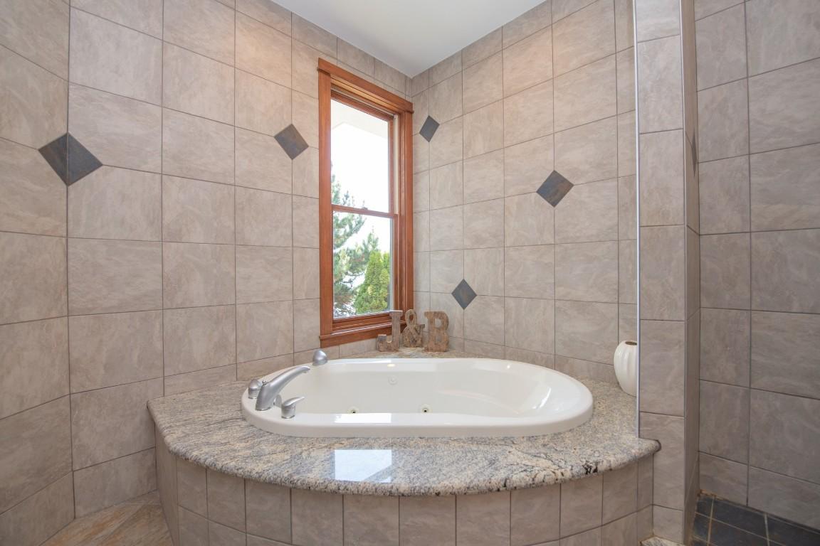 









100


Kestrel

Place, 12,
Vernon,




BC
V1H 1T6

