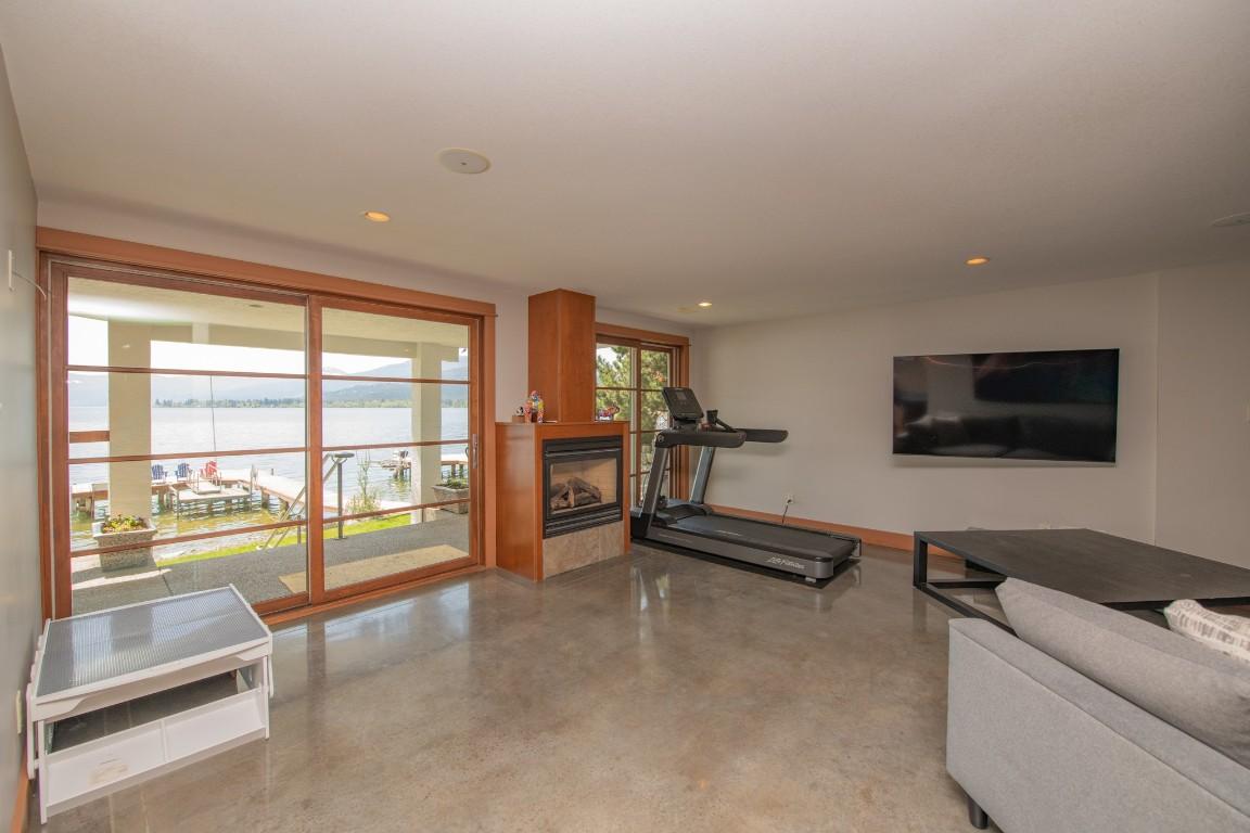 









100


Kestrel

Place, 12,
Vernon,




BC
V1H 1T6

