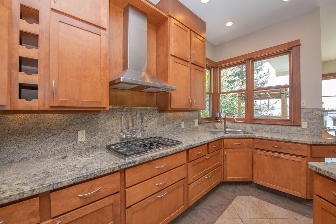 









100


Kestrel

Place, 12,
Vernon,




BC
V1H 1T6

