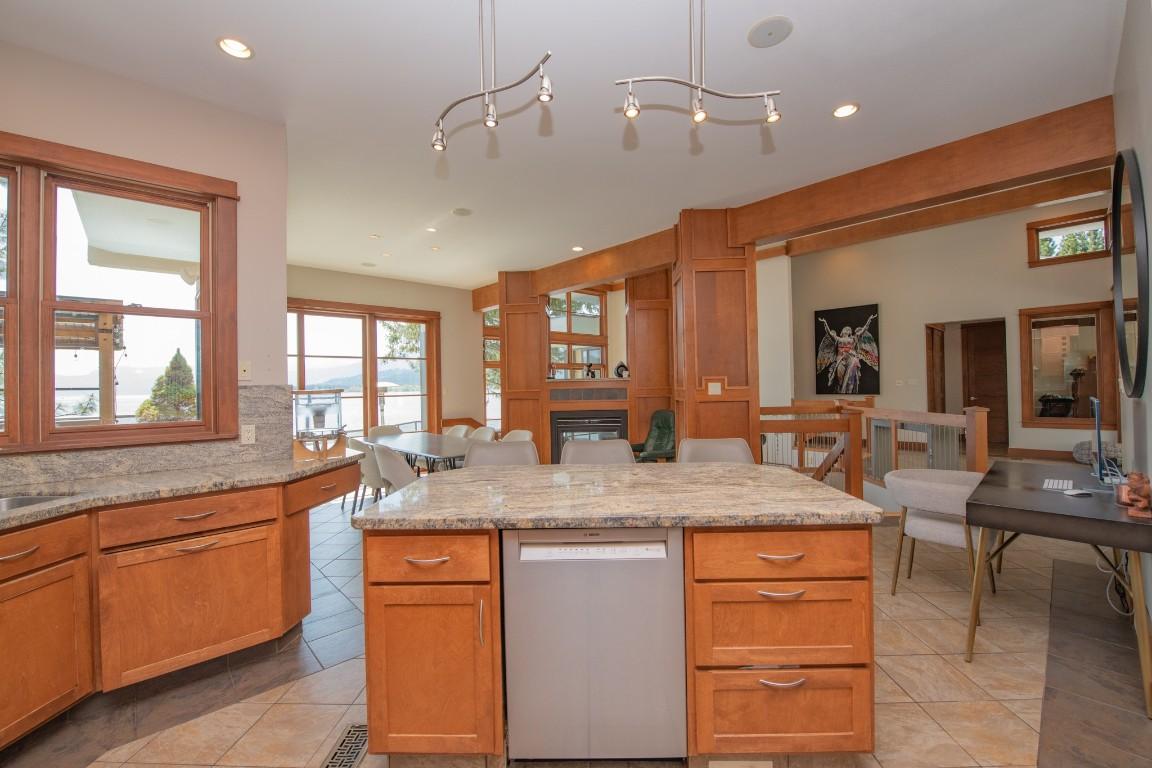 









100


Kestrel

Place, 12,
Vernon,




BC
V1H 1T6

