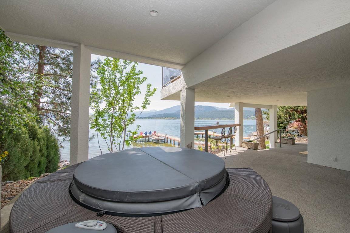 









100


Kestrel

Place, 12,
Vernon,




BC
V1H 1T6

